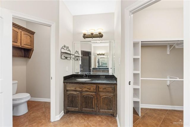 904 W E Street, Mission, TX 78572