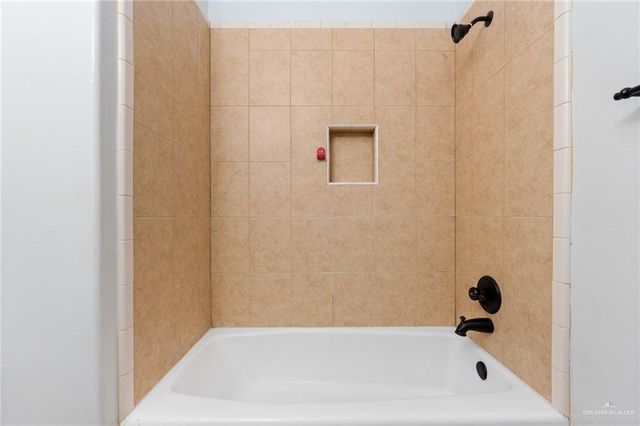 904 W E Street, Mission, TX 78572