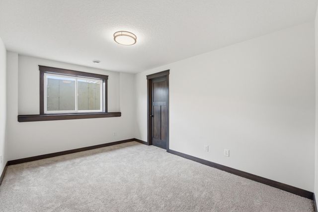 909 Acorn Court, Hudson, WI 54016