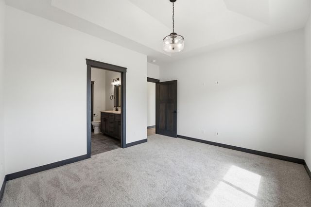 909 Acorn Court, Hudson, WI 54016