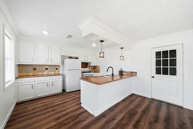 16918 Folsom Drive, Houston, TX 77049