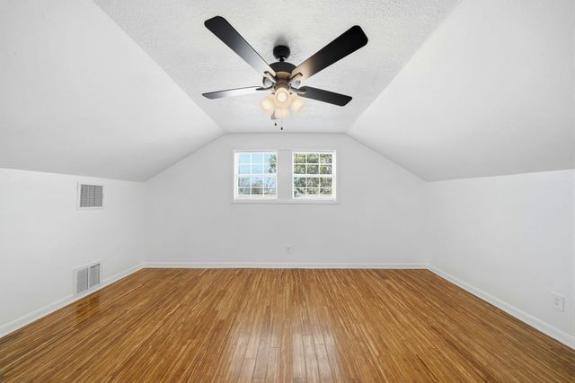 16918 Folsom Drive, Houston, TX 77049