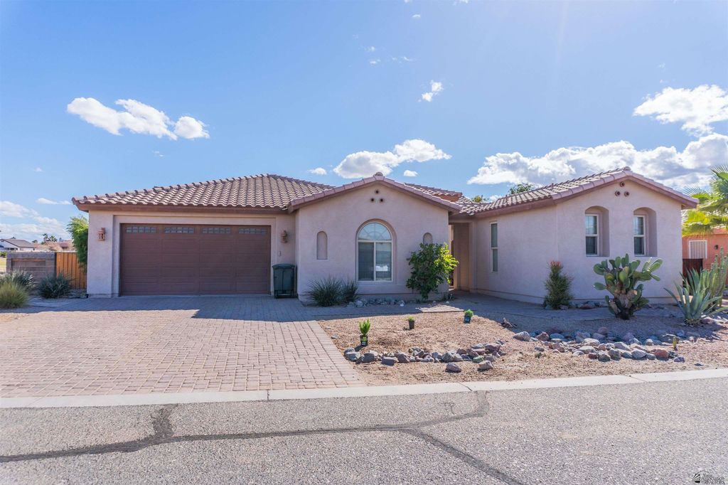 27259 Sage Ave, Wellton, AZ 85356