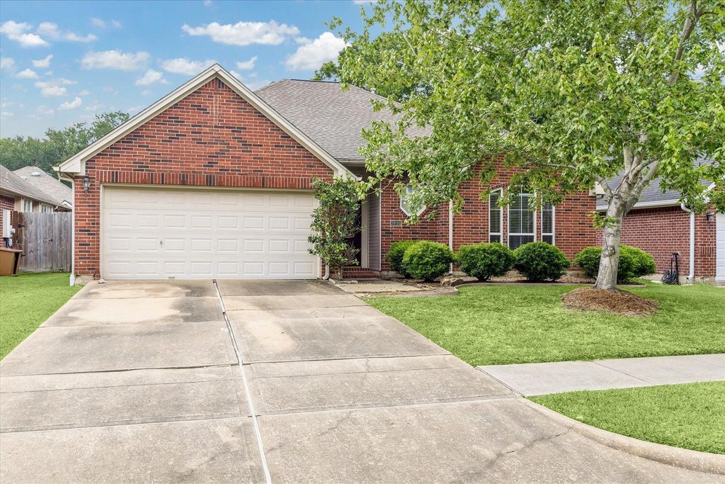 1419 Almond Brook Lane, Houston, TX 77062