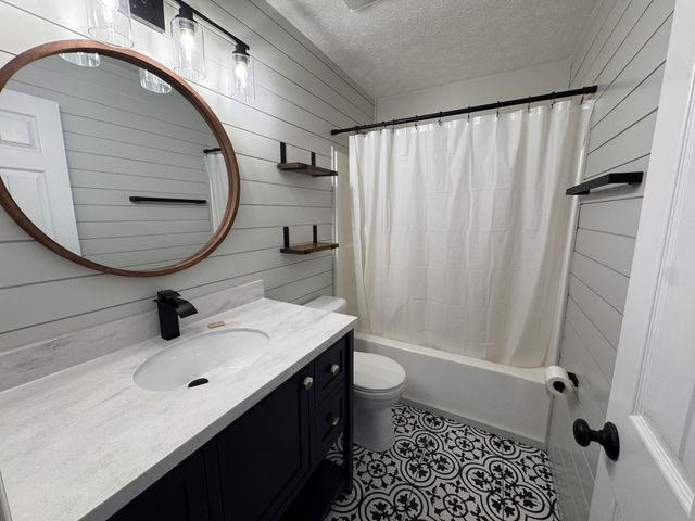 1808 Timber Grv, Nashville, TN 37214