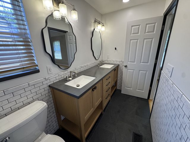 1808 Timber Grv, Nashville, TN 37214