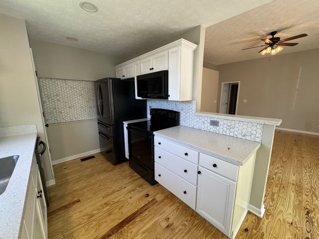 1808 Timber Grv, Nashville, TN 37214