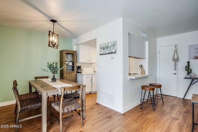 7906 E Keim Drive, Scottsdale, AZ 85250