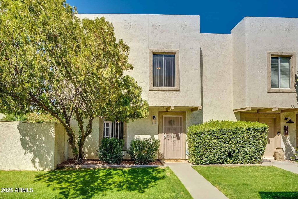 7906 E Keim Drive, Scottsdale, AZ 85250