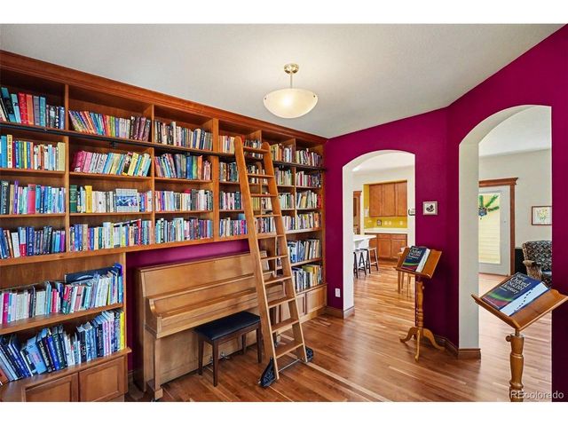 2304 N Yosemite St, Denver, CO 80238