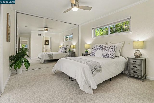 340 Greenway Dr, Martinez, CA 94553