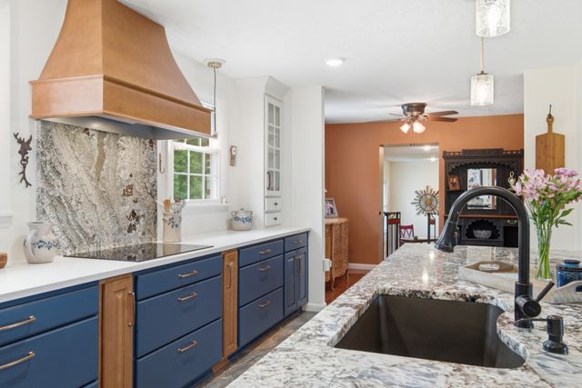 293 E Piney Rd, Dickson, TN 37055