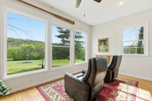 293 E Piney Rd, Dickson, TN 37055