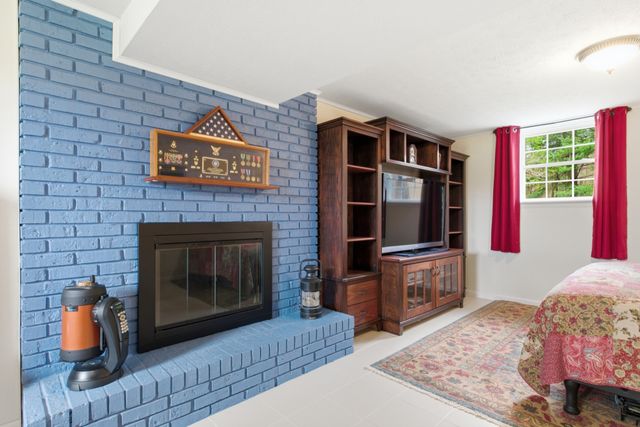 293 E Piney Rd, Dickson, TN 37055