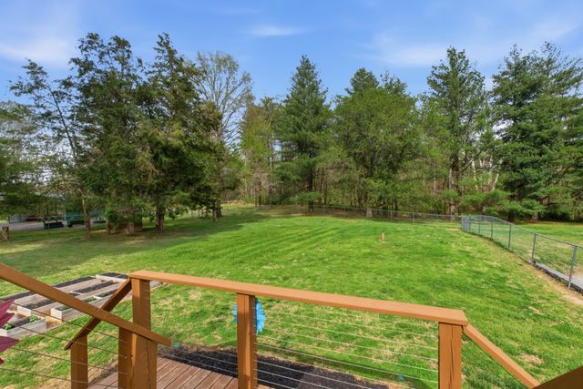 293 E Piney Rd, Dickson, TN 37055