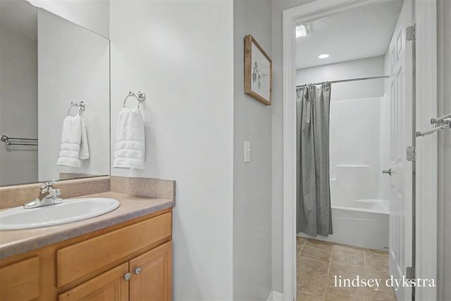 4320 Trail E Drive, Ada, MI 49301