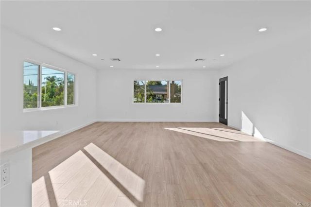 6842 Cedros Avenue, Van Nuys, CA 91405