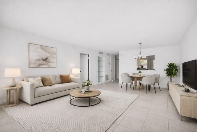 3550 NE 169th Street 309, North Miami Beach, FL 33160