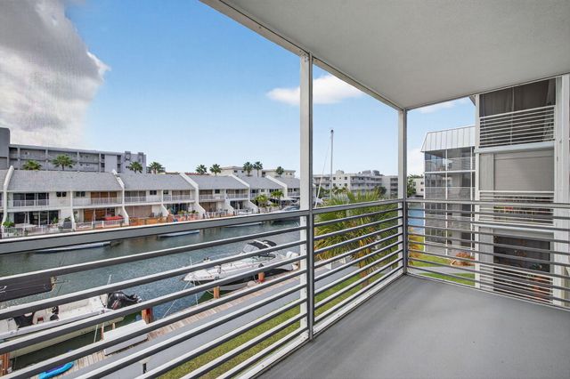 3550 NE 169th Street 309, North Miami Beach, FL 33160