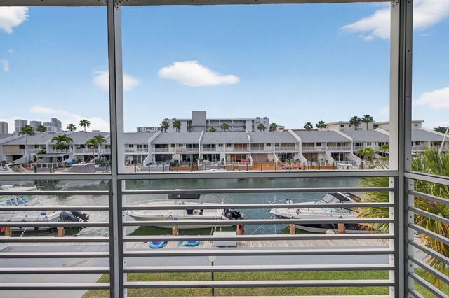 3550 NE 169th Street 309, North Miami Beach, FL 33160