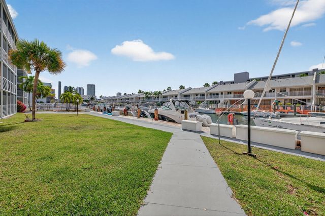 3550 NE 169th Street 309, North Miami Beach, FL 33160