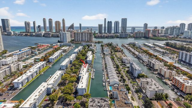 3550 NE 169th Street 309, North Miami Beach, FL 33160