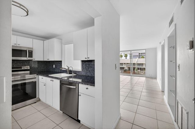 3550 NE 169th Street 309, North Miami Beach, FL 33160