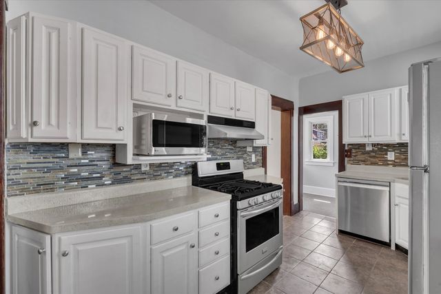 1179 26th Street A, Moline, IL 61265
