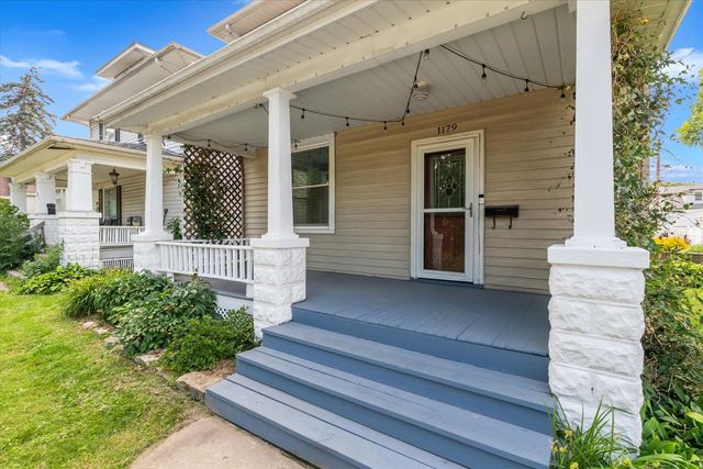 1179 26th Street A, Moline, IL 61265