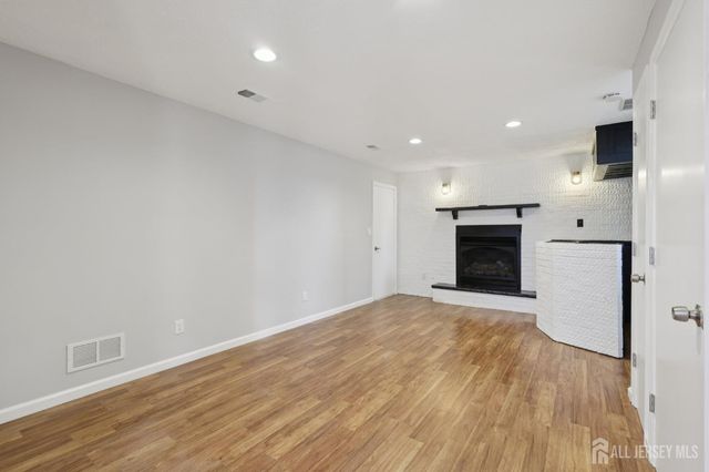 30 Rachel Terrace, Piscataway, NJ 08854