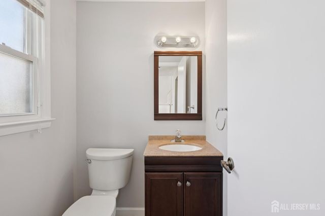 30 Rachel Terrace, Piscataway, NJ 08854