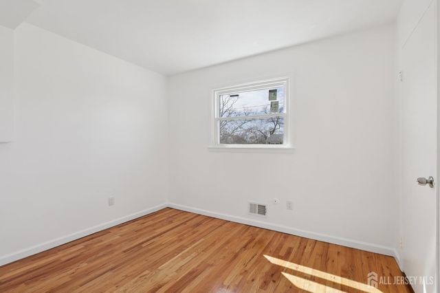 30 Rachel Terrace, Piscataway, NJ 08854