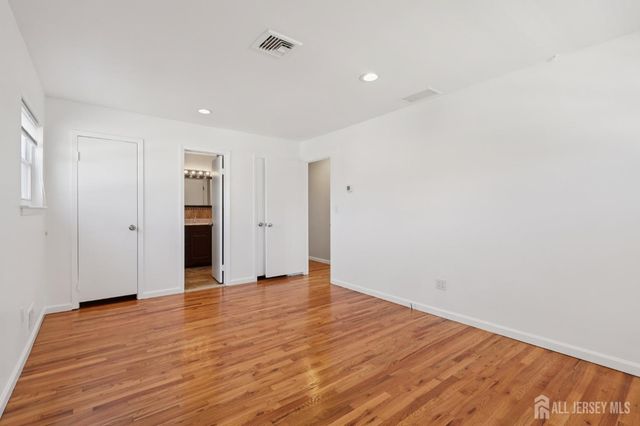 30 Rachel Terrace, Piscataway, NJ 08854