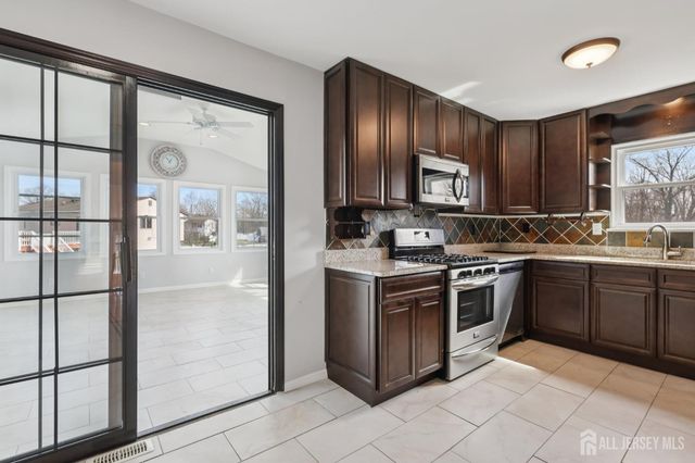 30 Rachel Terrace, Piscataway, NJ 08854