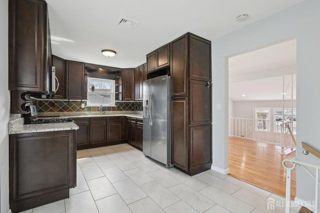 30 Rachel Terrace, Piscataway, NJ 08854