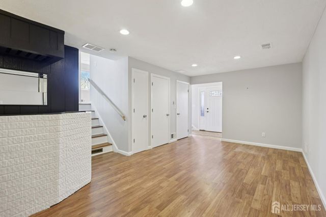 30 Rachel Terrace, Piscataway, NJ 08854