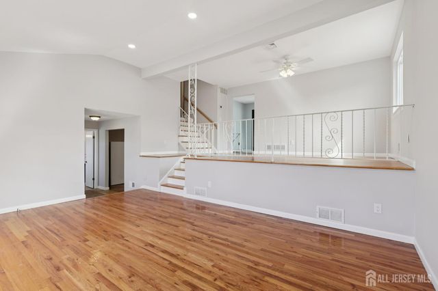 30 Rachel Terrace, Piscataway, NJ 08854