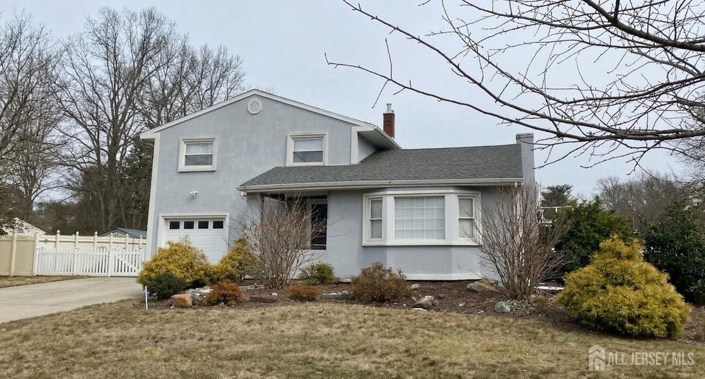 30 Rachel Terrace, Piscataway, NJ 08854