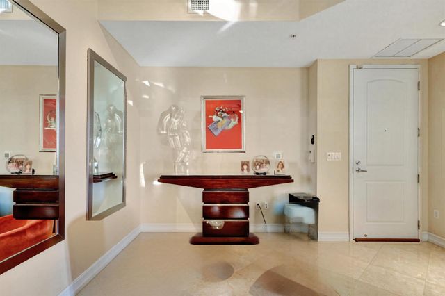 701 S Olive Avenue 1909, West Palm Beach, FL 33401