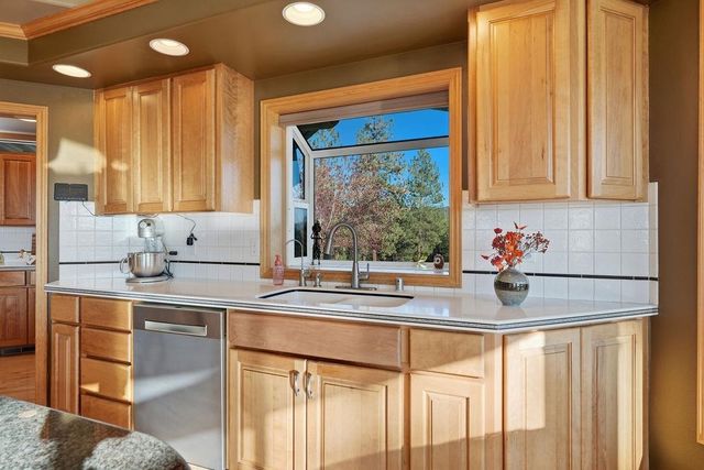 14904 N Forker Rd, Spokane, WA 99217