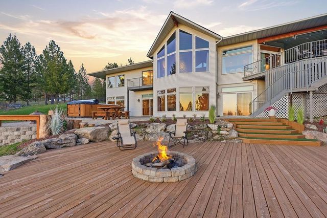 14904 N Forker Rd, Spokane, WA 99217
