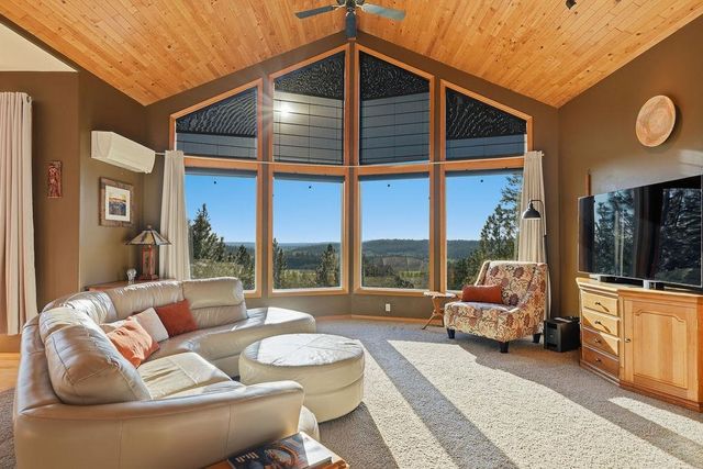 14904 N Forker Rd, Spokane, WA 99217