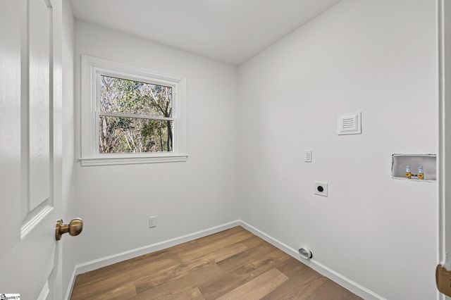 600 Sharondale Court, Spartanburg, SC 29303