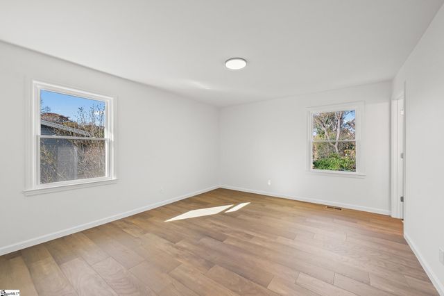 600 Sharondale Court, Spartanburg, SC 29303