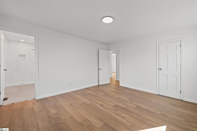 600 Sharondale Court, Spartanburg, SC 29303