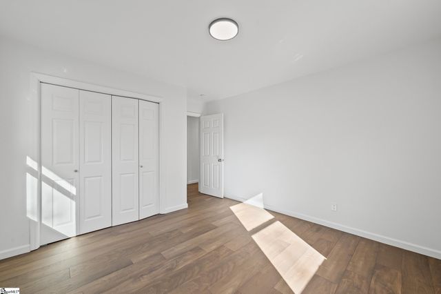 600 Sharondale Court, Spartanburg, SC 29303