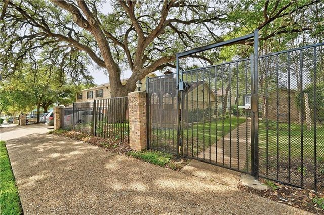 2906 West Ave 3, Austin, TX 78705