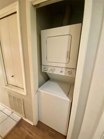 2906 West Ave 3, Austin, TX 78705