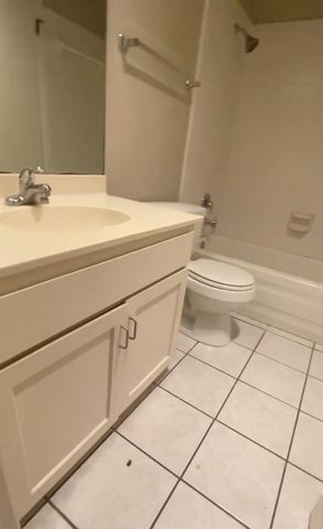 2906 West Ave 3, Austin, TX 78705