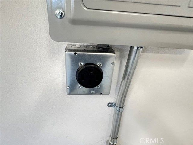 1011 Hyde Park Drive, Santa Ana, CA 92705